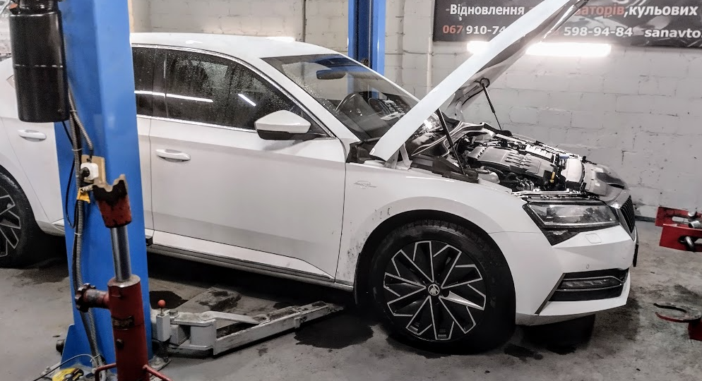 Автомобіль після ремонту передніх стійок DCC